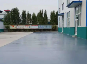 石家庄彩色路面喷涂翻新的材料对冬季